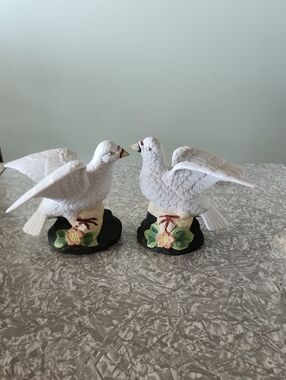 White Ceramic Dove Pair Figurines with Floral Bases